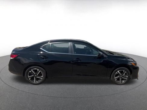 Used 2025 Nissan Sentra SV FWD image 16