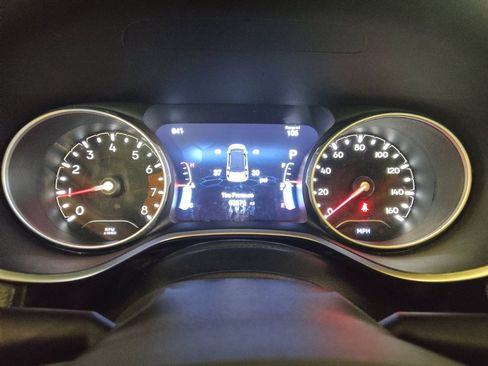Used 2018 Jeep Compass Sport w/ Tech Group FWD image 23
