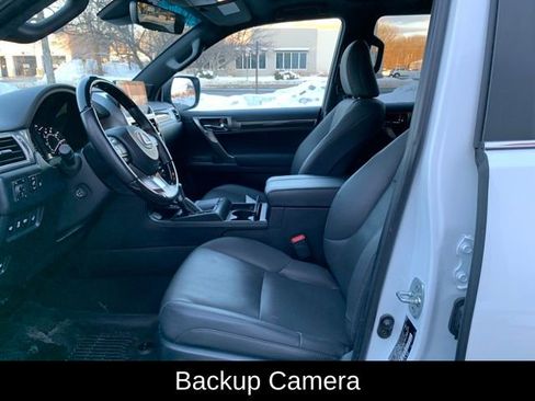 Used 2023 Lexus GX 460 Premium w/ Premium Package image 15