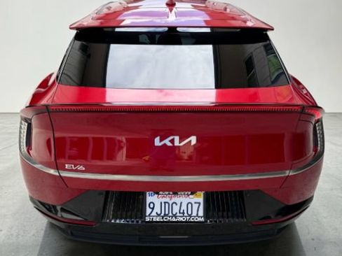 Used 2023 Kia EV6 Wind RWD image 10