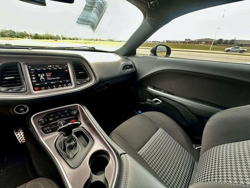 Certified 2022 Dodge Challenger R/T Scat Pack image 11