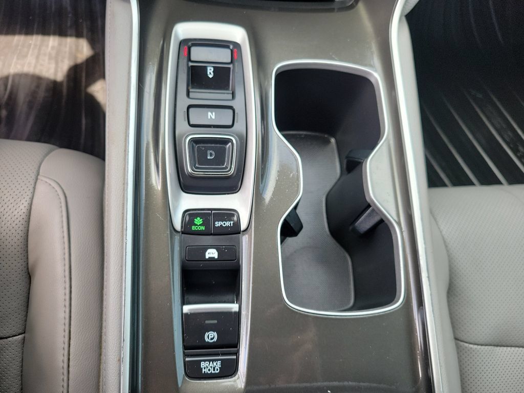 Used 2018 Honda Accord EX-L image 32