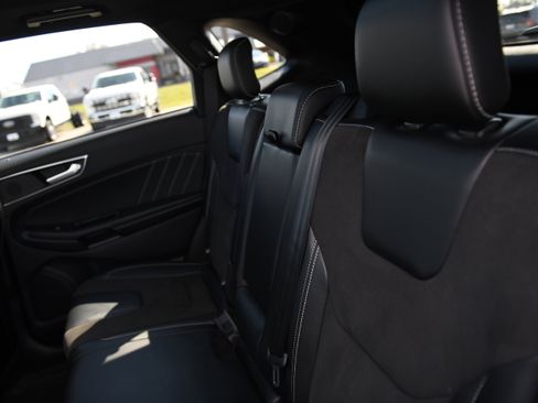 Used 2020 Ford Edge ST w/ Equipment Group 401A image 16