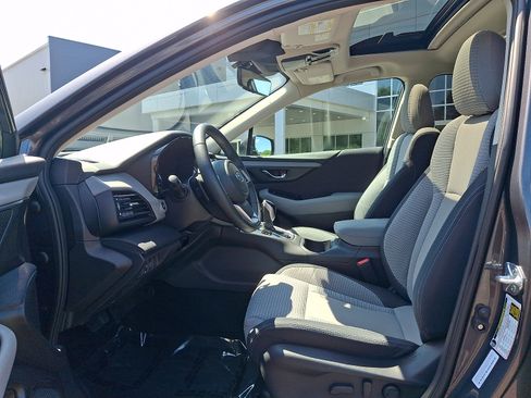 Used 2023 Subaru Outback Premium AWD/4WD image 14