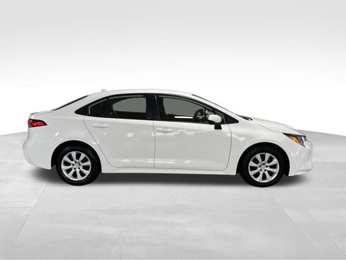 Certified 2023 Toyota Corolla LE w/ Carpet Mat Package (TMS) FWD image 6