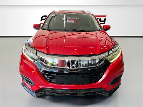 Used 2020 Honda HR-V Touring image 2