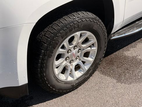 Used 2020 GMC Yukon SLT AWD/4WD image 11