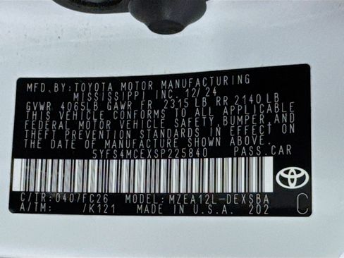 Certified 2025 Toyota Corolla SE FWD image 30