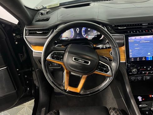 Used 2021 Jeep Grand Cherokee L Summit image 17