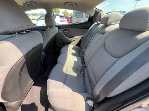 Used 2012 Hyundai Elantra GLS FWD image 20