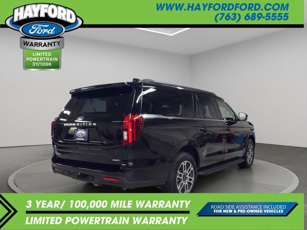 Used 2025 Ford Expedition Max Active AWD/4WD image 3