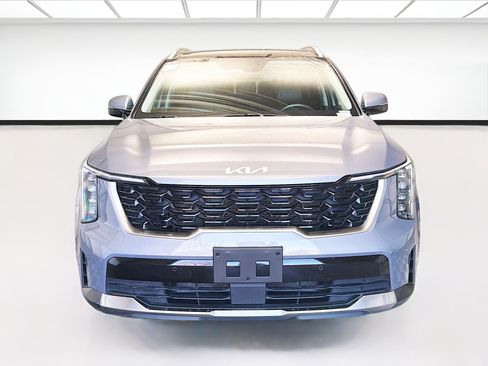 Used 2025 Kia Sorento S w/ Panoramic Sunroof Package FWD image 2