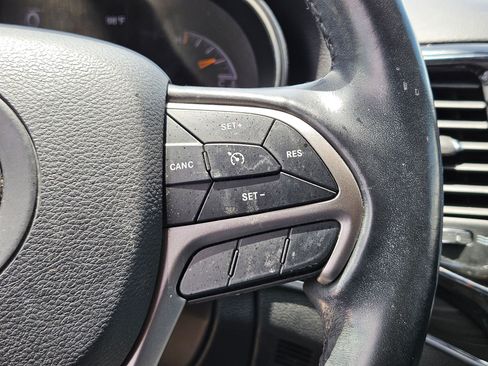 Used 2021 Jeep Grand Cherokee Limited RWD image 17