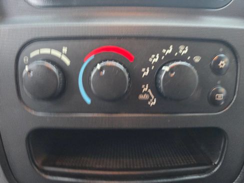 Used 2002 Dodge Ram 1500 Truck 2WD Quad Cab image 41