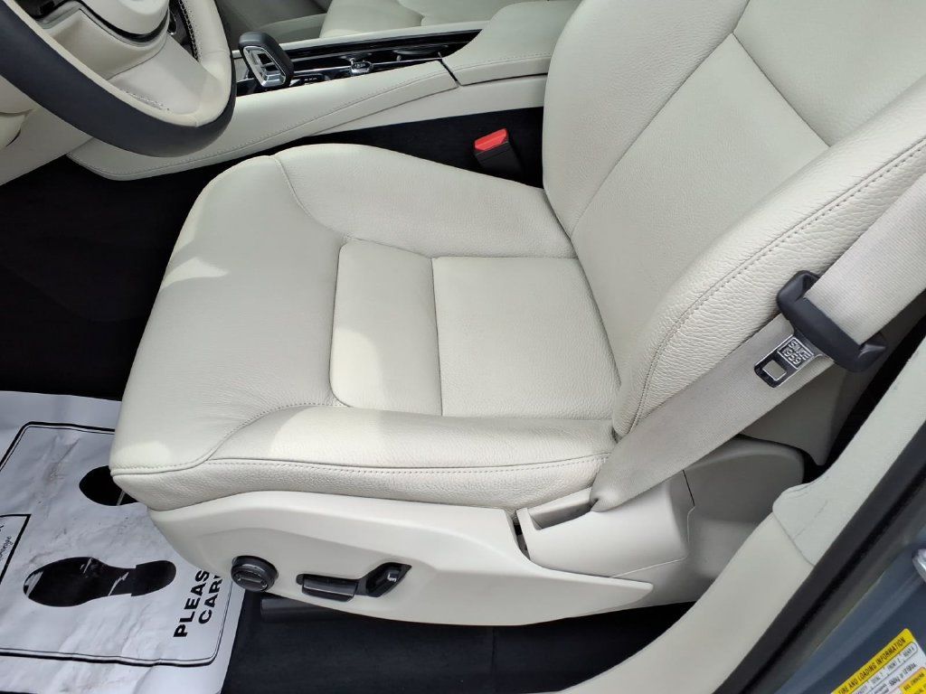 Used 2023 Volvo XC90 B6 Plus w/ Protection Package Premier AWD/4WD image 15
