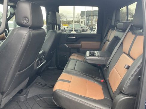 Used 2023 Chevrolet Silverado 3500 High Country w/ Safety Package II image 17