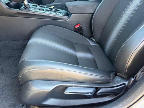 Used 2025 Honda Civic Sport image 11