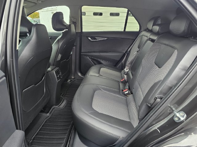 Certified 2023 Kia Niro Wind w/ Wind Preserve Package FWD image 18