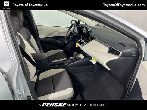 Used 2026 Toyota Corolla LE FWD image 8