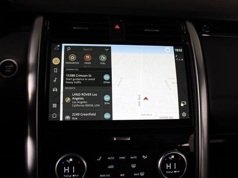 Used 2022 Land Rover Discovery S image 19