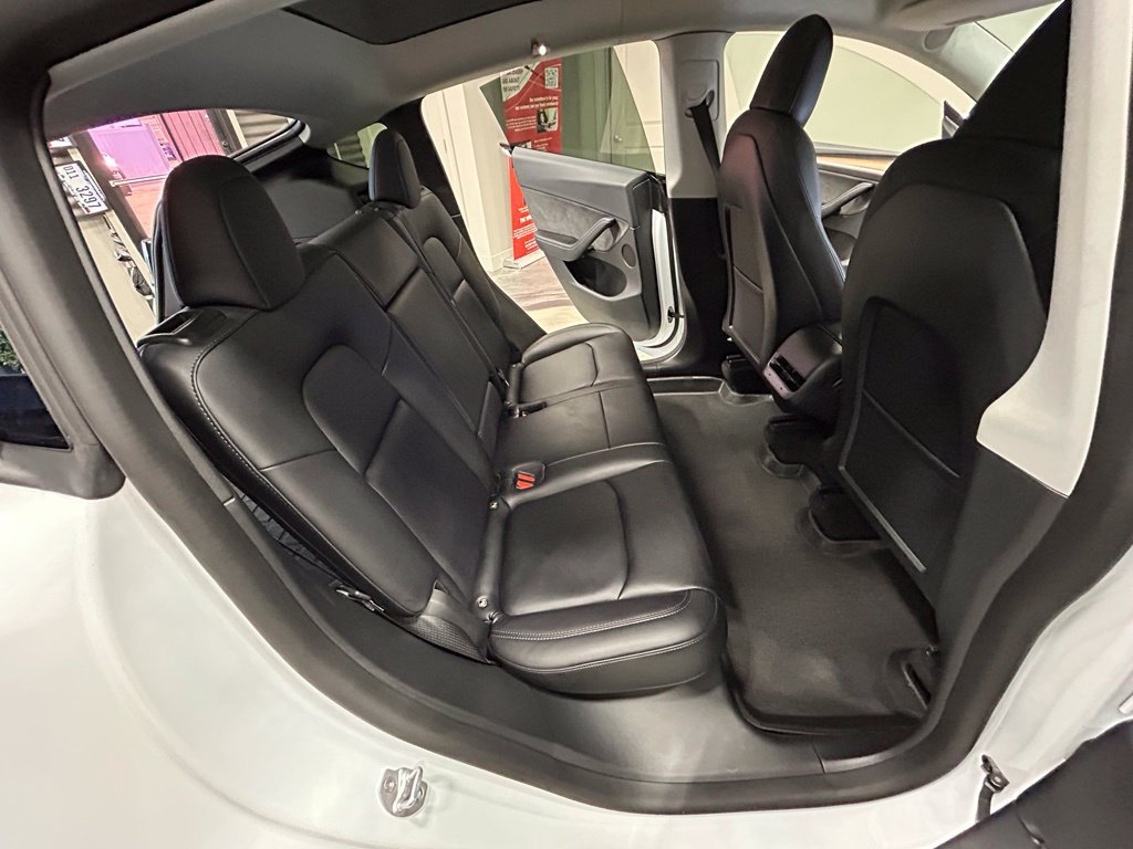 Used 2022 Tesla Model Y Performance AWD/4WD image 47