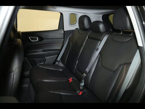 Used 2022 Jeep Compass Trailhawk w/ Trailhawk Convenience Group image 27