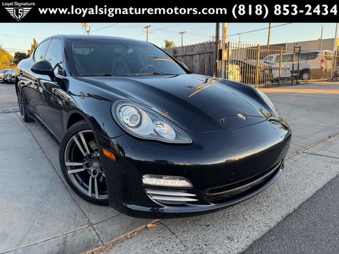 Used 2011 Porsche Panamera 4 image 1
