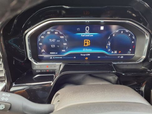 Used 2023 Chevrolet Silverado 1500 High Country w/ Technology Package image 5