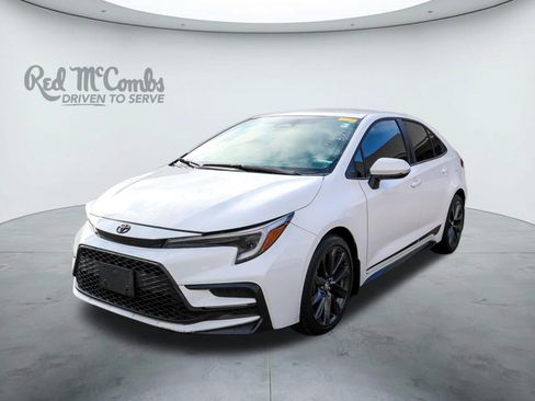 Used 2026 Toyota Corolla SE image 1