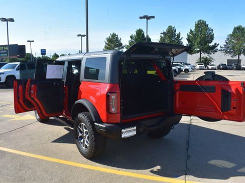 Used 2024 Ford Bronco Badlands AWD/4WD image 14