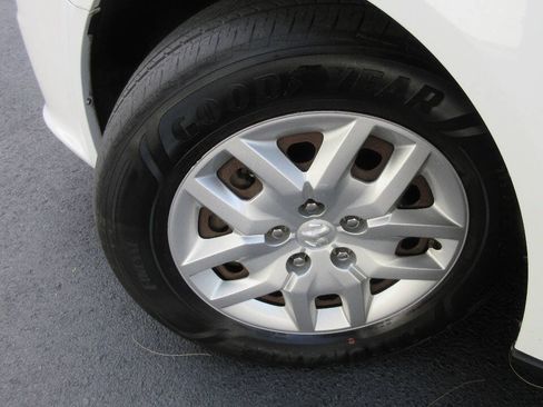 Used 2014 RAM C/V Tradesman FWD image 38