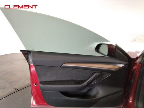 Used 2023 Tesla Model 3 Standard Range image 23