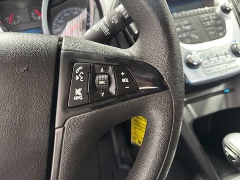 Used 2015 Chevrolet Equinox LS FWD image 26
