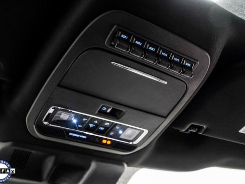 Used 2025 Ford F250 Platinum AWD/4WD image 36