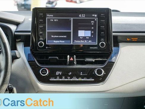 Used 2022 Toyota Corolla LE image 25