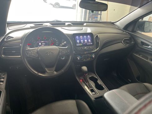 Used 2022 Chevrolet Equinox RS w/ RS Leather Package FWD image 11