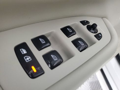 Certified 2023 Volvo XC90 T8 Plus w/ Protection Package Premier image 24