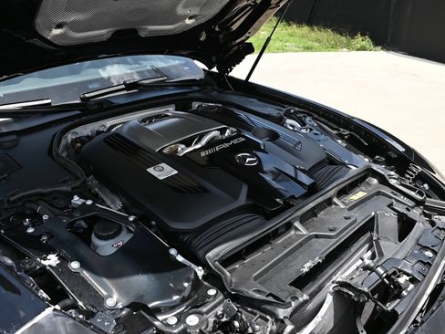 Used 2025 Mercedes-Benz AMG GT 63 w/ Driver Assistance Package image 21