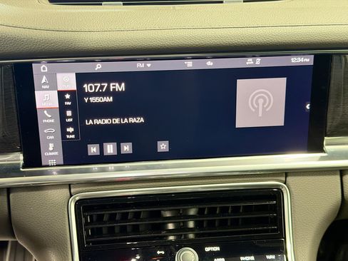 Certified 2021 Porsche Panamera 4S image 30
