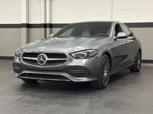 Used 2022 Mercedes-Benz C 300 Sedan image 5