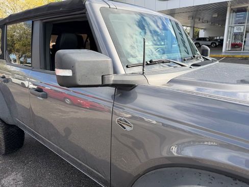 Used 2022 Ford Bronco Wildtrak image 15