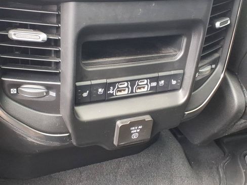 Used 2019 RAM 1500 Limited AWD/4WD image 19