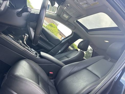 Used 2022 MAZDA CX-30 AWD 2.5 S w/ Preferred Package image 32