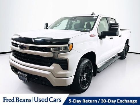 Used 2023 Chevrolet Silverado 1500 RST image 3