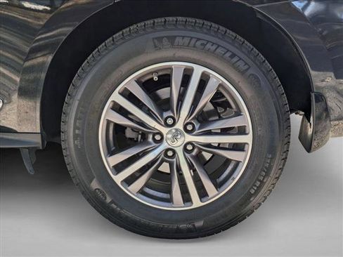 Used 2019 INFINITI QX60 Luxe w/ Essential Package image 13