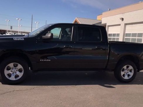Used 2021 RAM 1500 Tradesman w/ SXT Appearance Group AWD/4WD image 6