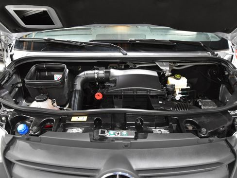 Used 2021 Mercedes-Benz Sprinter 2500 image 49