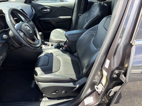 Used 2016 Jeep Cherokee Limited w/ Luxury Group FWD image 20