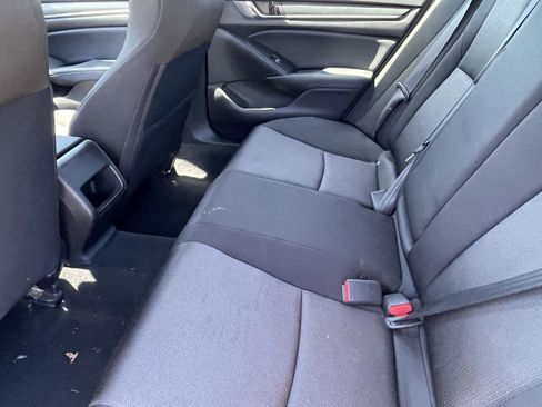 Used 2018 Honda Accord LX image 9