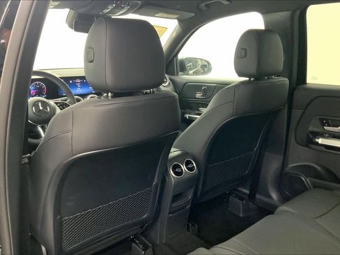 New 2026 Mercedes-Benz GLB 250 image 18